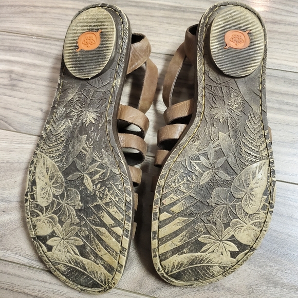 Distressed Leather Gladiator Sandals - Picture 3 of 5